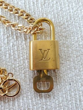 Authentic Louis Vuitton Lock & Key Padlock #307 Gold Padlock Necklace Charm